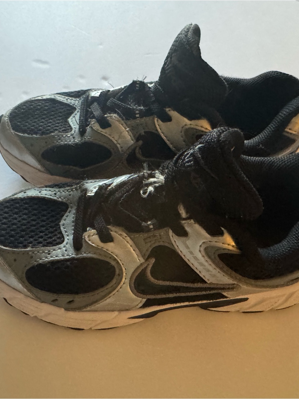 Nike Kids Black and Gray Sneakers